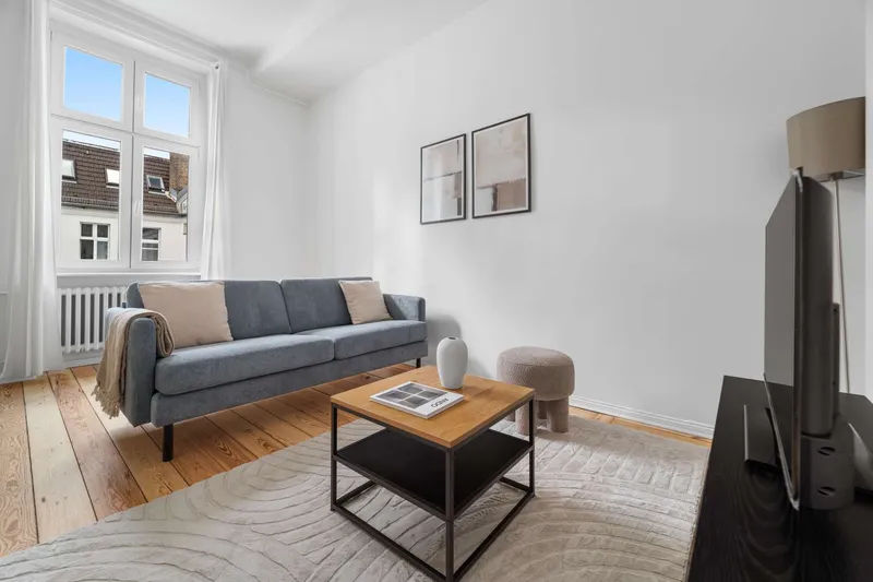 Wunderschöne 2 Zimmer Wohnung in toller Lage- voll möbliert — photo 1